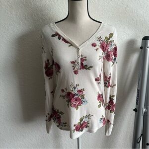 Time and Tru Floral V-Neck Long Sleeve Top Medium